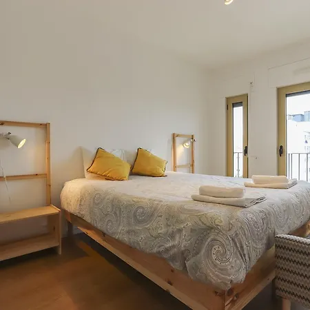 Modern & Bright Avenidas Novas By Homing * Lisbon